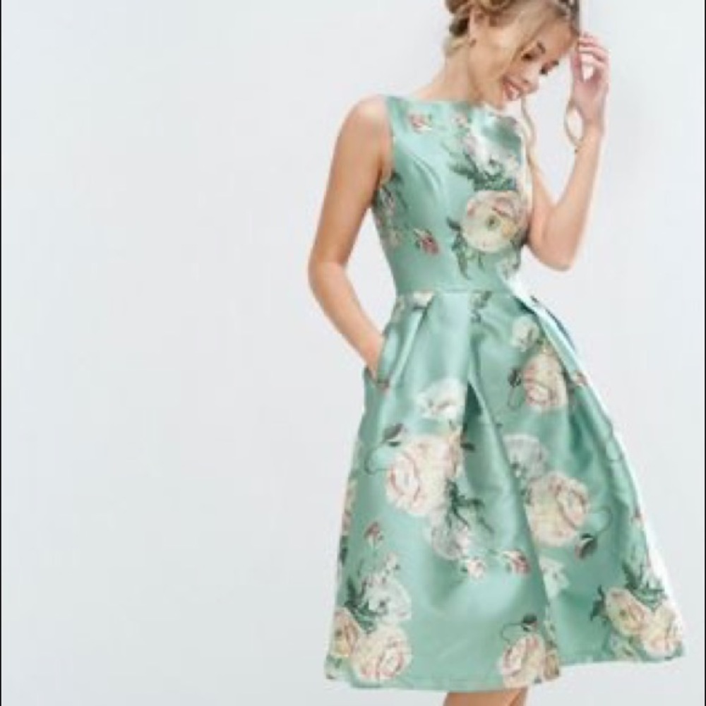 Chi chi London green floral tea dress with pockets